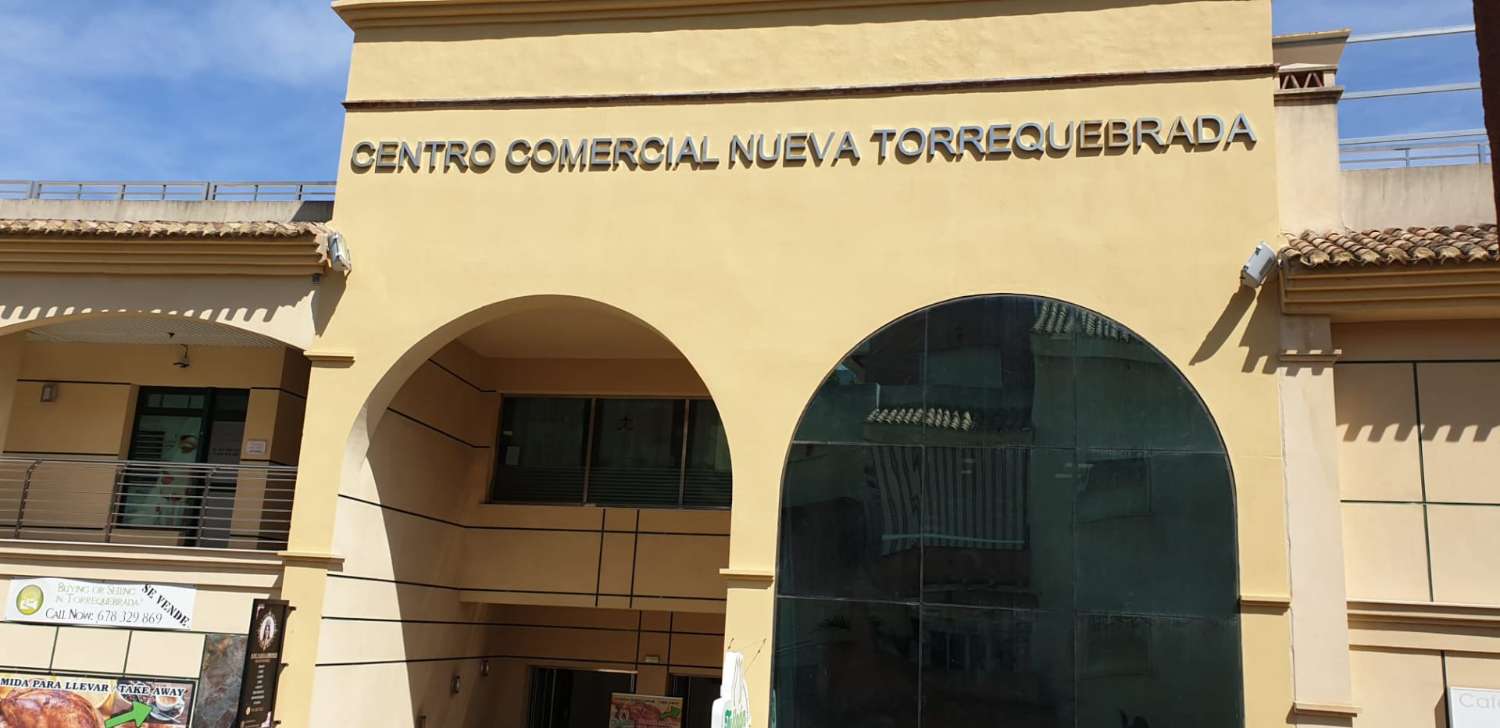 محلي في Urb Torrequebrada Benalmadena Costa