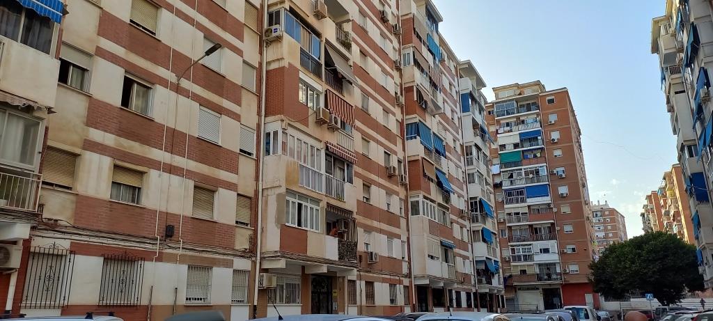 APARTMENT FOR SALE IN MALAGA