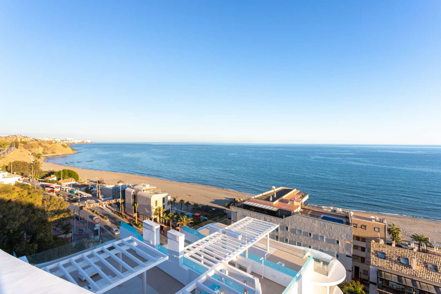 Venda àtic amb vistes al mar ia 50 m de la platja Benalmadena costa Màlaga