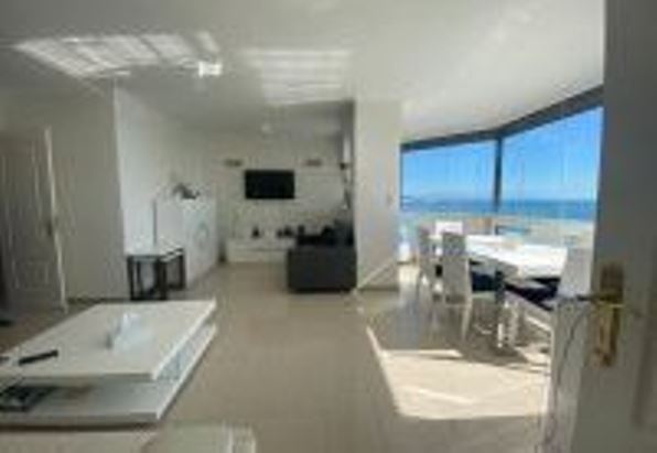 Apartament amb vistes al mar al mateix centre de Fuenngirola