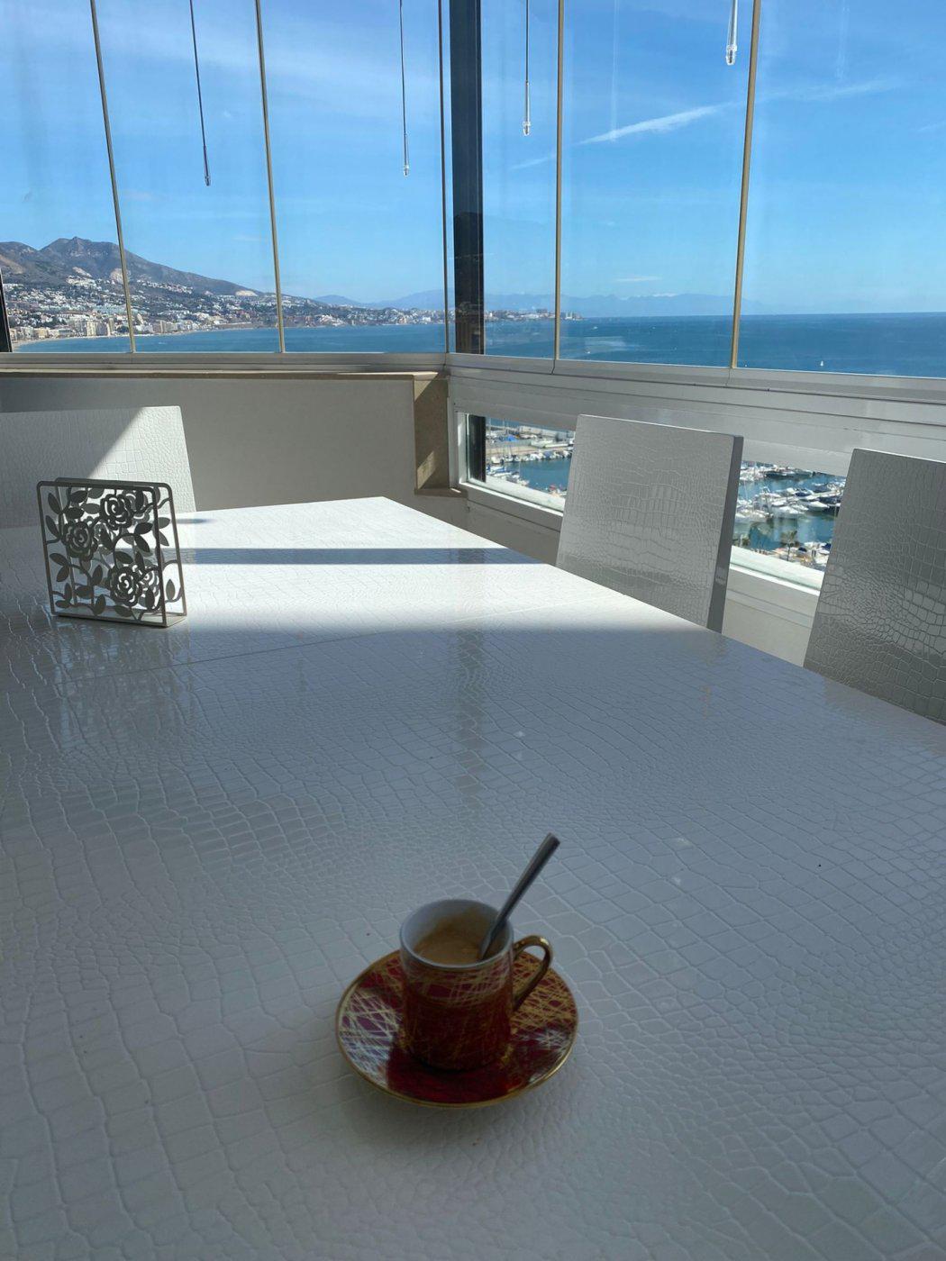 Apartment with sea views in the center of Fuenngirola