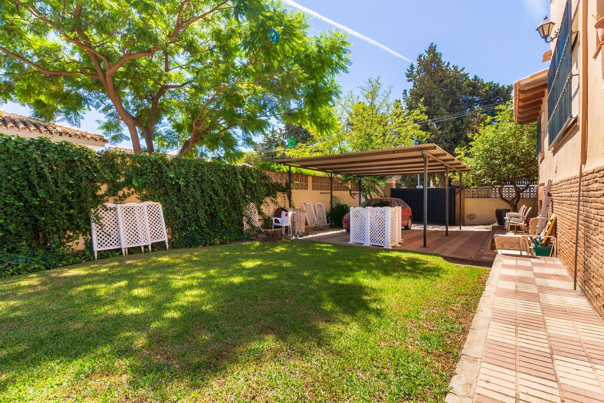 Unabhängige Villa zum Verkauf in Pinillo Torremolinos