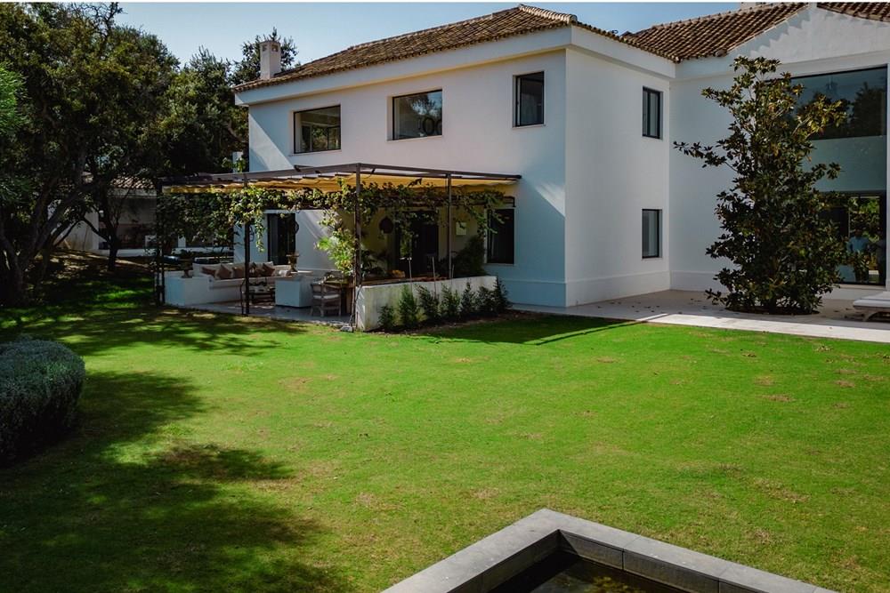 Independent villa for sale in Altos de Valderrama Sotogrande Cadiz