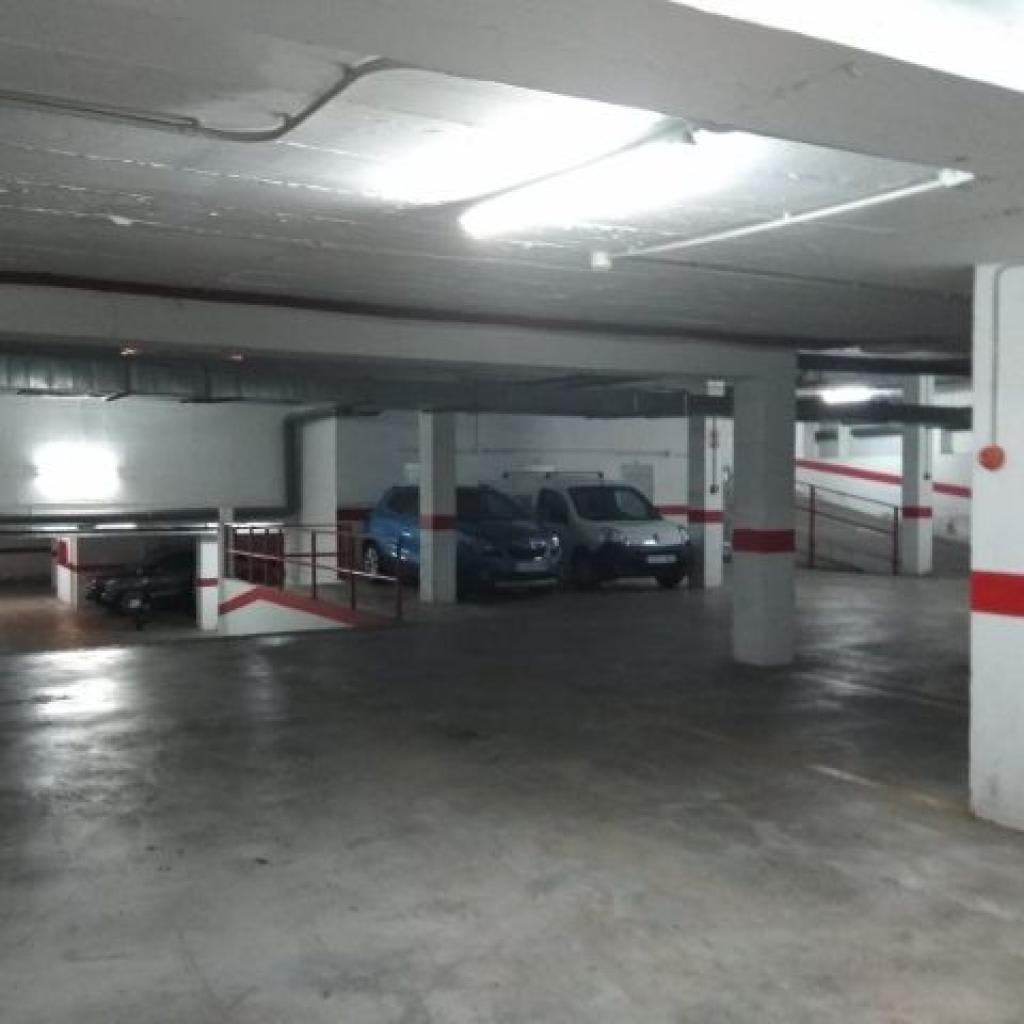 Garageplads til salg i Puerto de la Torre Málaga