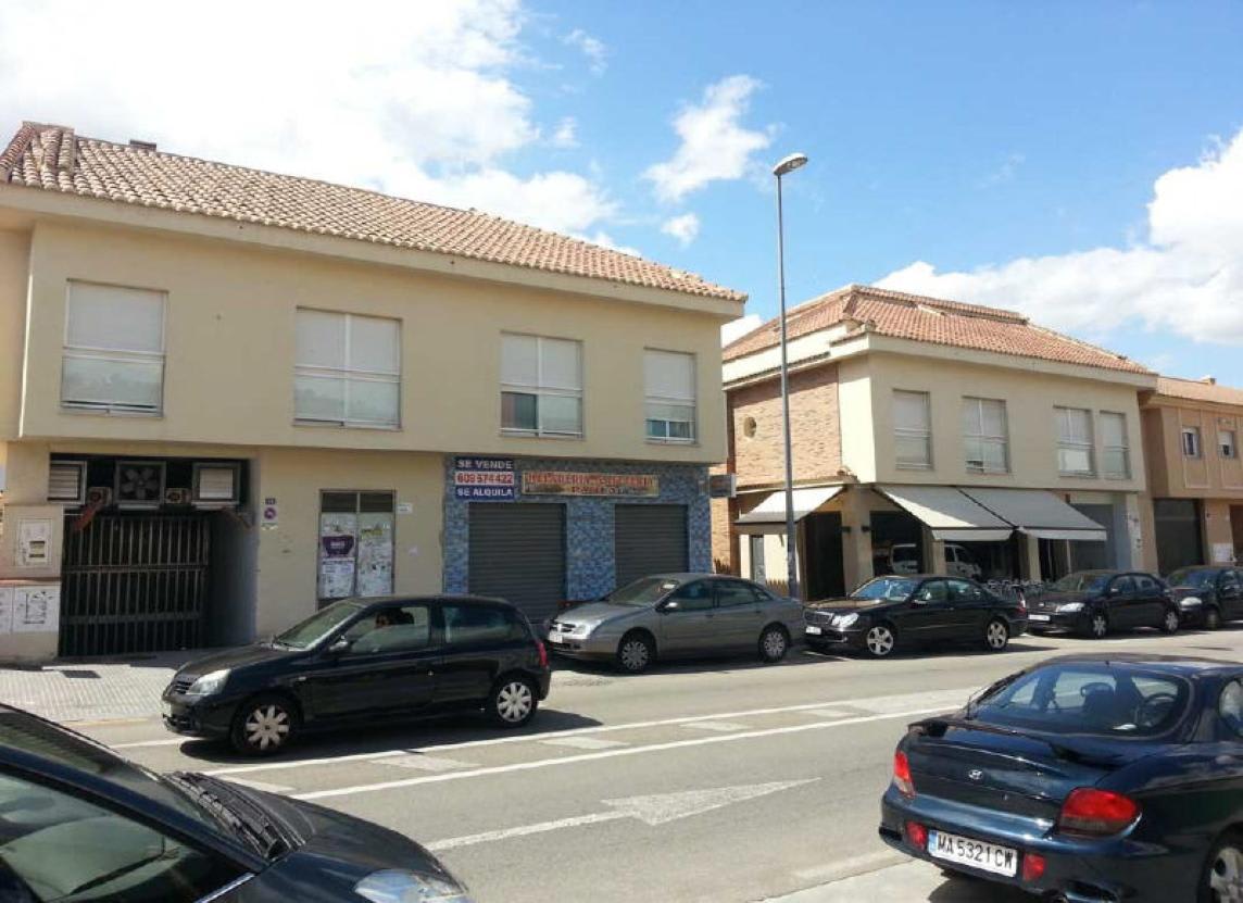 Venda plaça de garatge a Puerto de la Torre Malaga