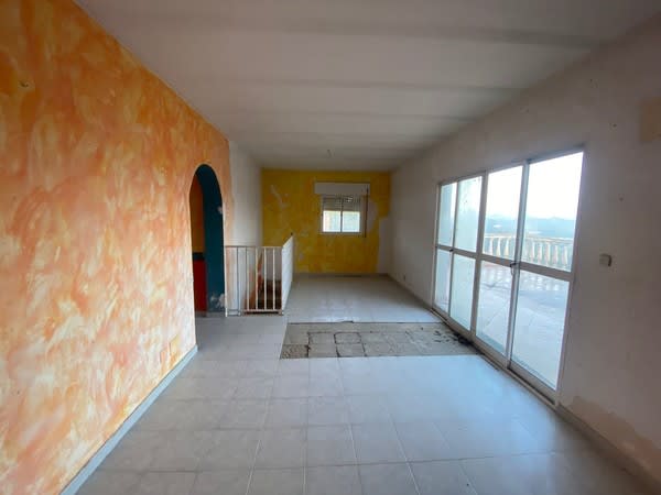 Uavhengig villa til salgs i Alhaurin de la Torre