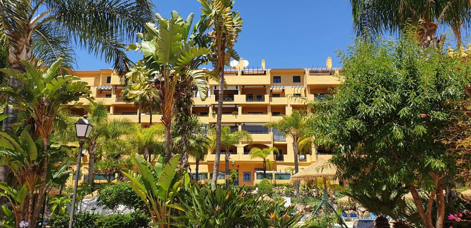 Pohjakerroksen asunto myytävänä Marbellassa