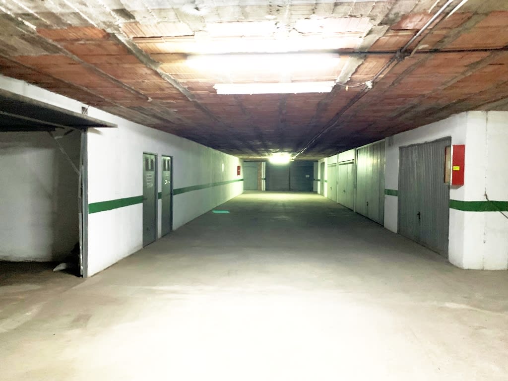 Garage salgai in Benalmádena