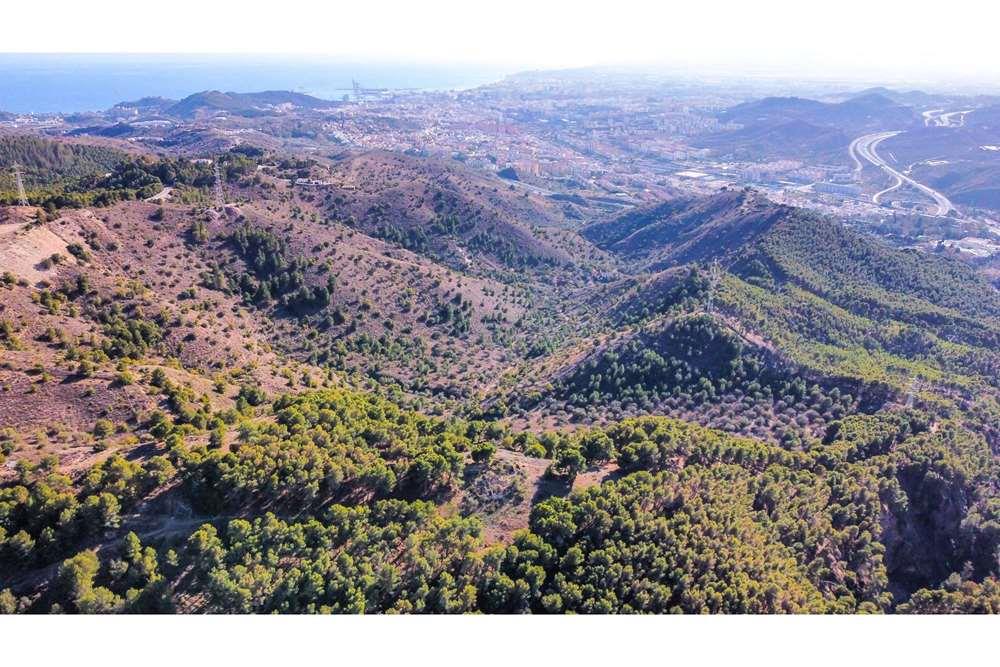 Ristorante in vendita nelle montagne di Malaga con 58439 m2