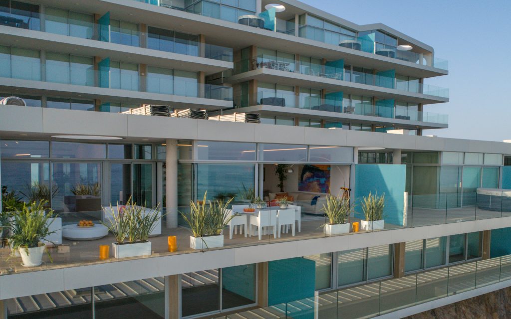 Penthouse zum Verkauf mit Meerblick und 50 m vom Strand Benalmadena Costa Málaga entfernt