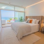 Penthouse til salgs med havutsikt og 50 m fra stranden Benalmadena Costa Málaga