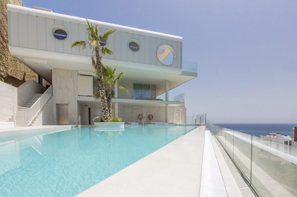 Penthouse à vendre avec vue sur la mer et à 50 m de la plage Benalmadena Costa Málaga