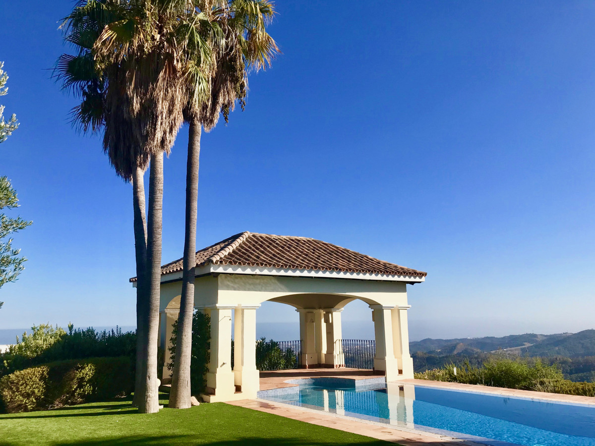Villa til salg i Montemayor-Marbella Club (Benahavís)