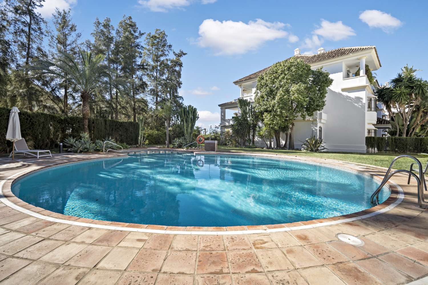 Apartment For Sale In Monte Paraiso, Marbella Golden Mile