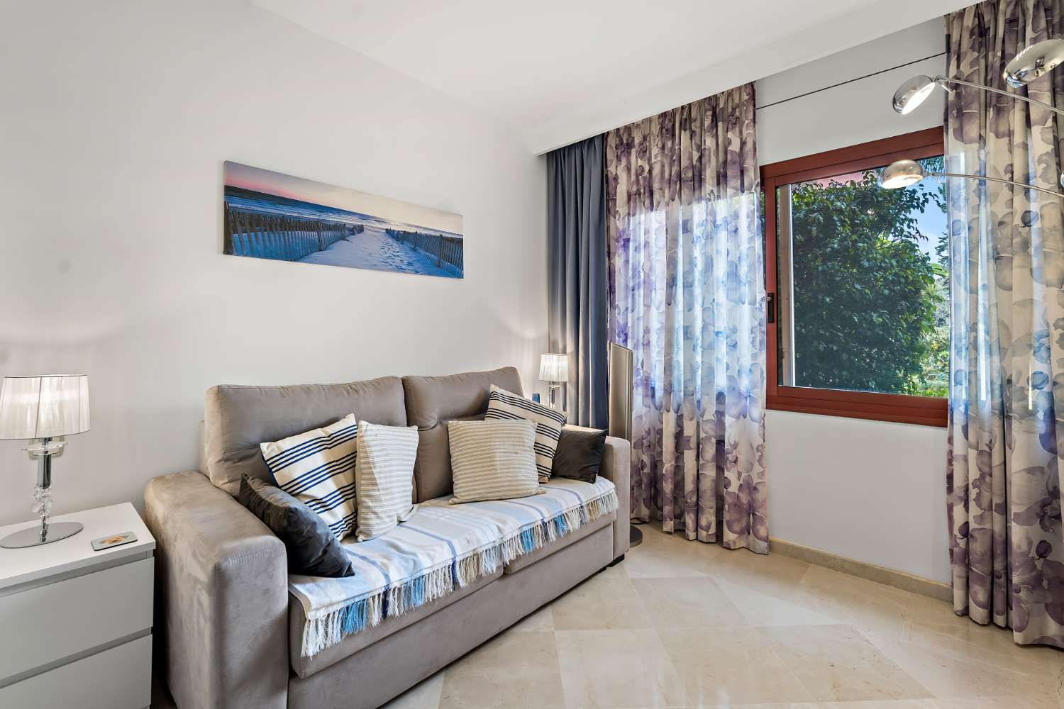 Apartment For Sale In Menara Beach, New Golden Mile Estepona