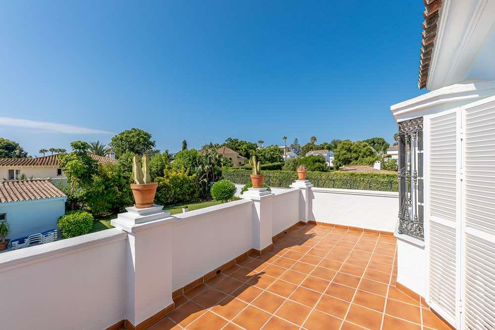 Spectacular Villa in Guadalmina Baja