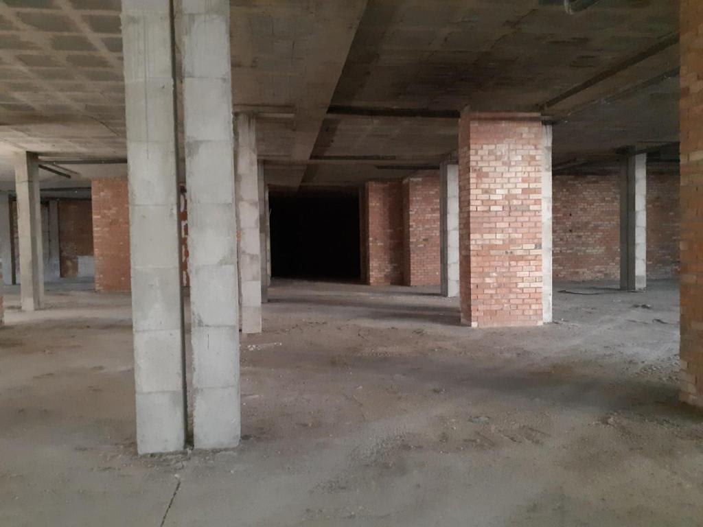 Große Garage mit Keller und Stellplätzen in Ronda Málaga zu verkaufen