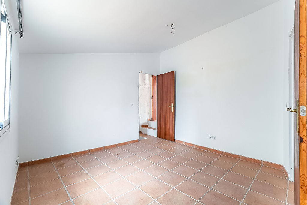 TOWN HOUSE FOR SALE IN TEBA MALAGA