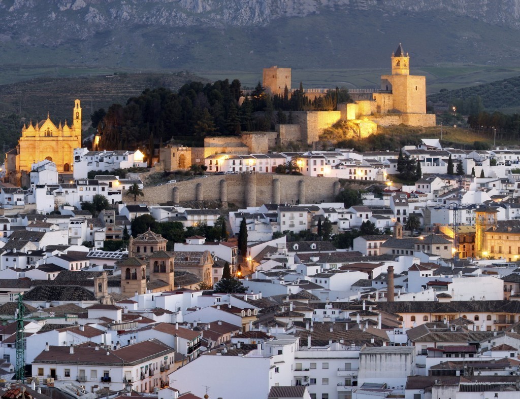 Building for sale in Antequera